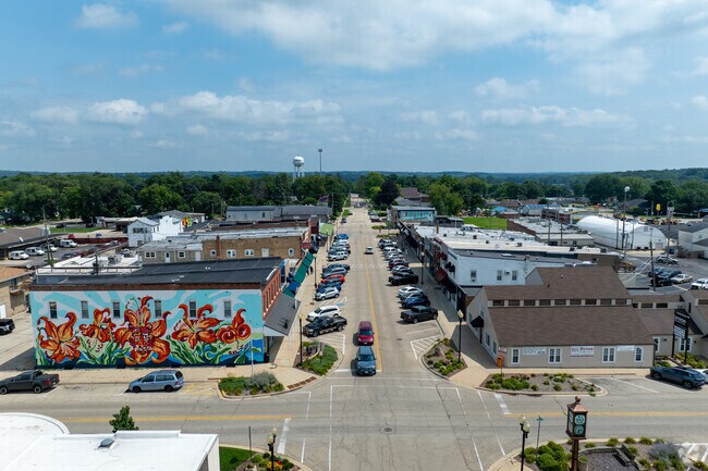 Downtown Byron anchors local shopping, dining, and annual events.