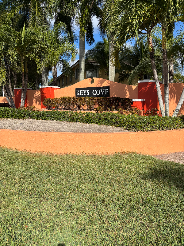 1403 SE 27th Ct, Homestead, FL 33035