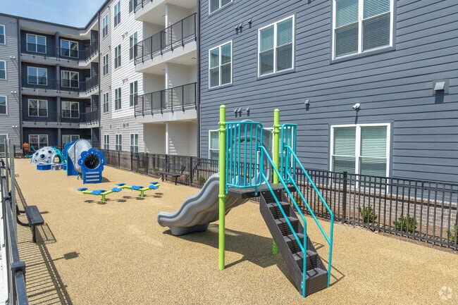 The Eclipse in Russell, Louisville, KY 40211 - photo 7