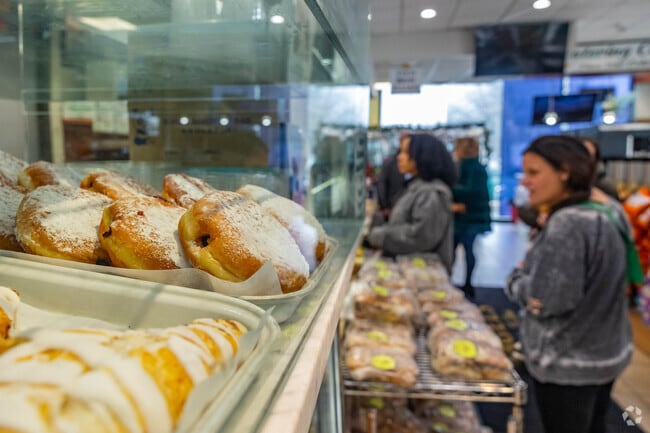 Get your hot, fresh donuts at Gabby's Gourmet Bagelatessen in Woodbury.
