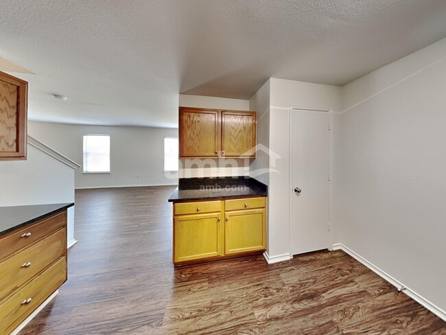 20930 Baronsledge Ln, Katy, TX 77449 - photo 4