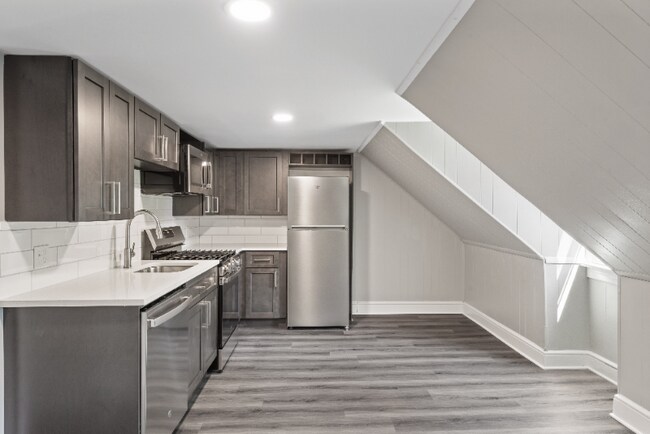 249 N Mulberry St unit 4, Lancaster, PA 17603 - photo 3