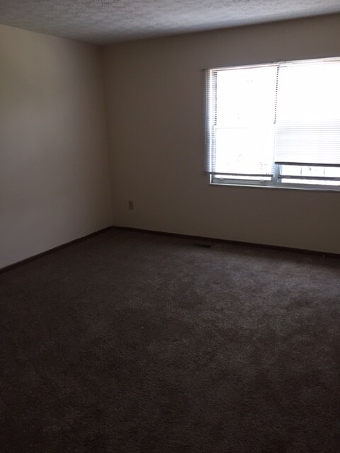 5089 Dalmeny Ct, Columbus, OH 43220