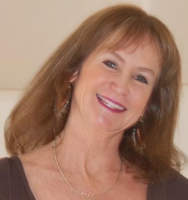 Lynn G Scott
