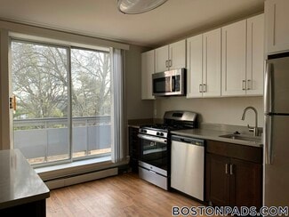 9 Bronsdon St Unit 21B-C, Boston, MA 02135