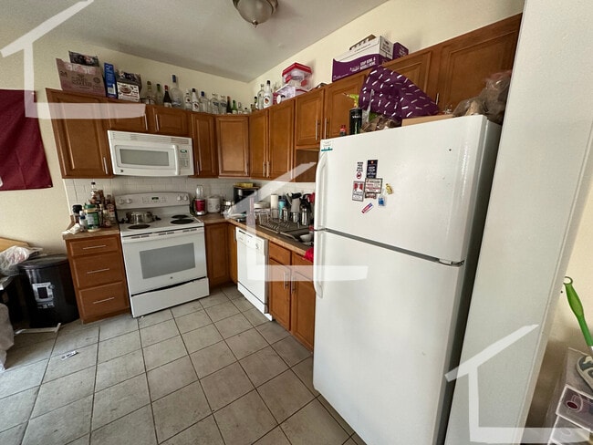 1135 Commonwealth Ave unit 3, Allston, MA 02134 - photo 2