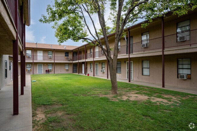 Yucca Flats Apartments, Carlsbad, NM 88220 - photo 5
