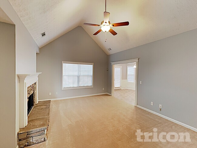 150 Shadowbrook Dr, Covington, GA 30016 - photo 5