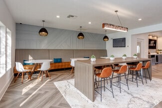 10020 W 80th St, Overland Park, KS 66204