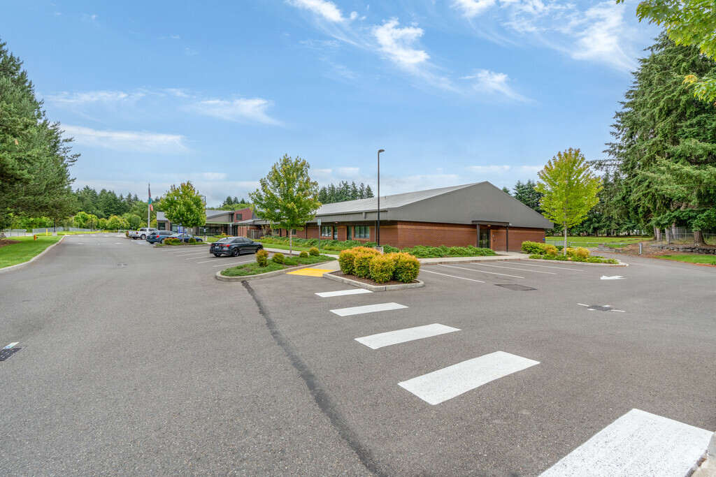 Pleasant Glade Elementary School serves preschool and k-6 grades.