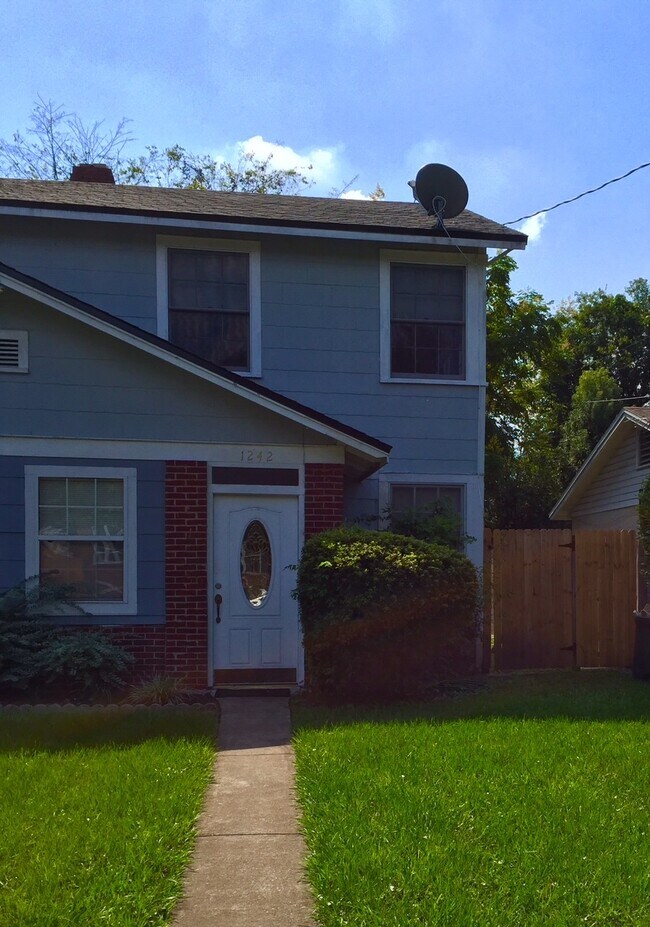 1244 Wolfe St, Jacksonville, FL 32205