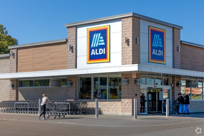 Residents of Parkers Settlement can head downtown to many local grocers like Aldis.