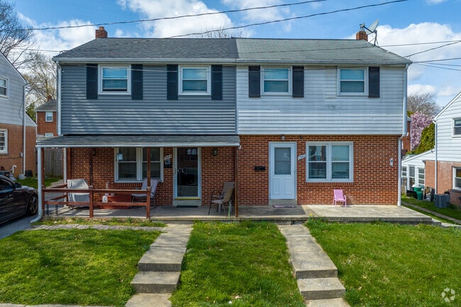 Split home duplexes of Prospect Heights have more privacy over area row homes.