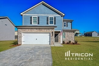 158 Fresh Laurel Ln, Locust Grove, GA 30248