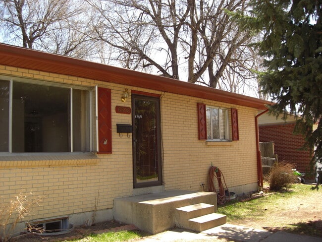 Brick ranch in the heart of Arvada, CO.