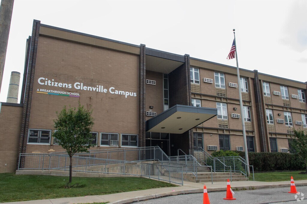 Welcome to Citizens Academy in Forest Hills.