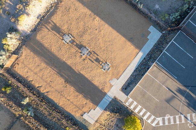 BASIS Prescott receives a rating of 10/10 from GreatSchools.com.