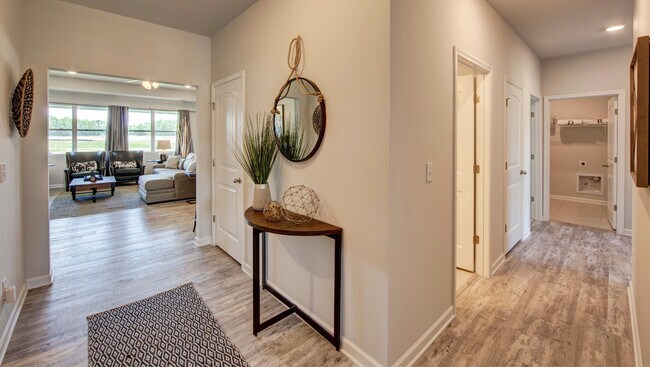 2428 Hyacinth Ln unit 36207453, Hernando, MS 38632 - photo 4