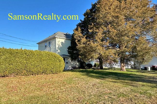 19 Fairmount Ave unit 2nd, Johnston, RI 02919 - photo 2