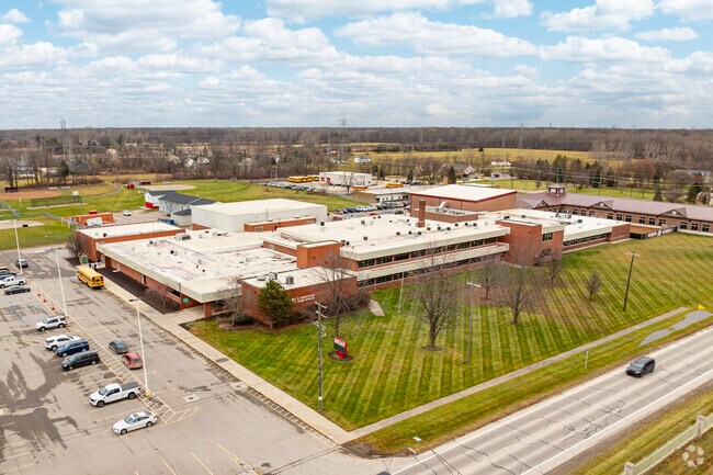 Carl T. Renton Junior High serves students throughout the surrounding Huron School District.