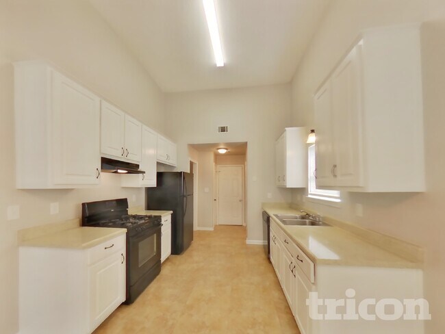 4711 Jackam Ridge Ct, Lithonia, GA 30038 - photo 6