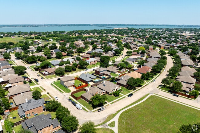 Lakewood Pointe is nestled near the shores of Lake Ray Hubbard.