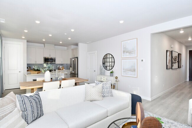 18500 SW Buckhorn Dr unit 36831348, Beaverton, OR 97007 - photo 5