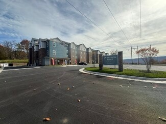 31 Montague Ct, Stuarts Draft, VA 24477