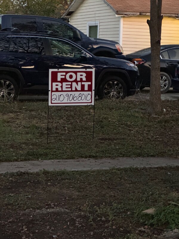 426 W Hermine Blvd, San Antonio, TX 78212 - photo 1