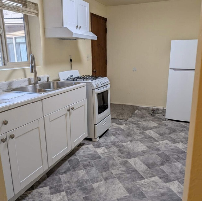 2416 N Main St unit 1, Flagstaff, AZ 86004 - photo 2