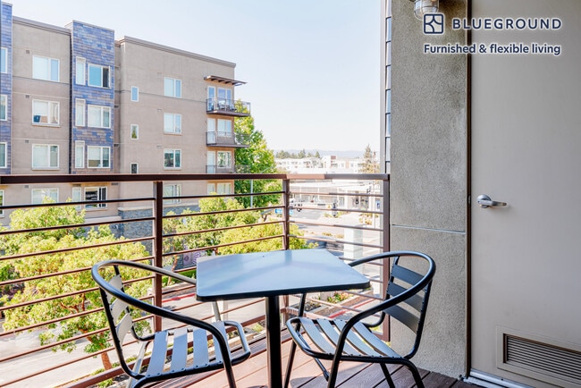 545 San Antonio Rd unit FL3-ID1928, Mountain View, CA 94040 - photo 6