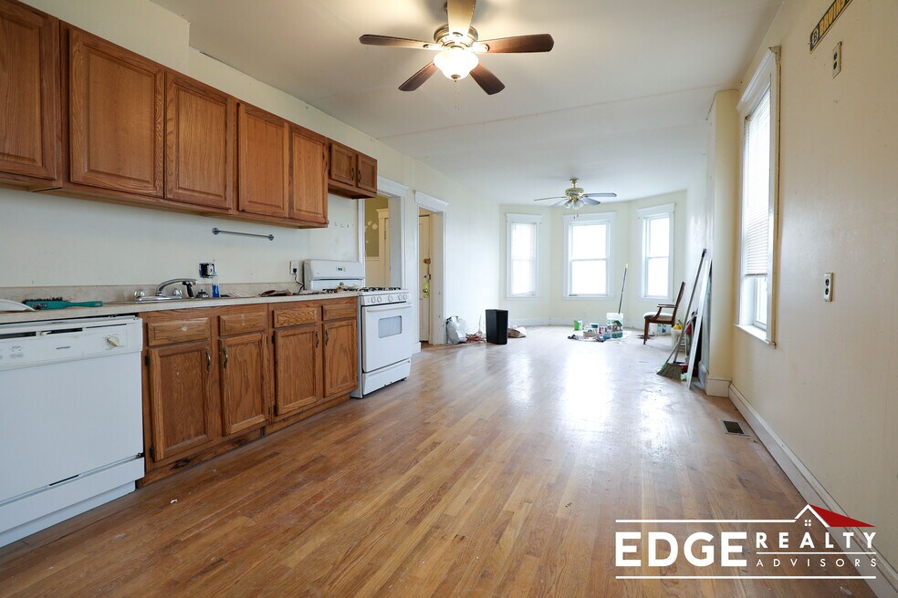 55 Leicester St unit 1, Brighton, MA 02135 - photo 1