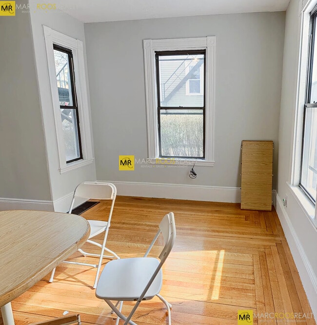 10 Saunders St, Allston, MA 02134 - photo 5