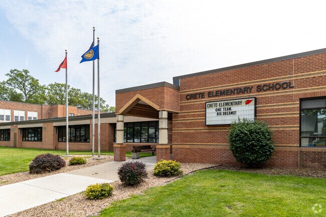 Crete Elementary School serves students in pre-K through grade 2.
