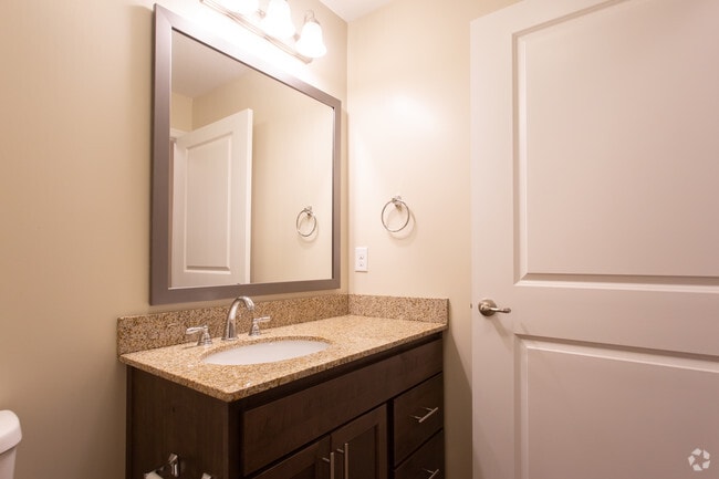 2BR, 1.5BA - 1037