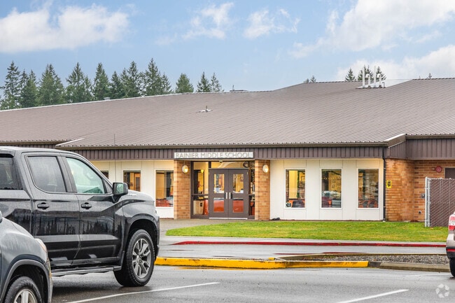 Rainier Middle School provides education for grades 6–8 and holds a C-plus rating.