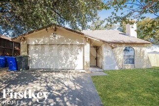 2113 Deerfield Dr, Carrollton, TX 75007