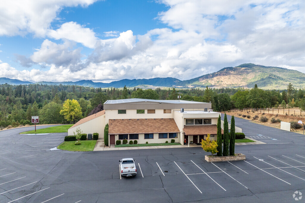 Vineyard Christian School has around 100 students yearly.
