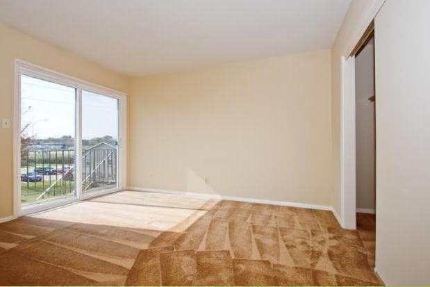 Williamsburg Apartments, Bettendorf, IA 52722 - photo 5