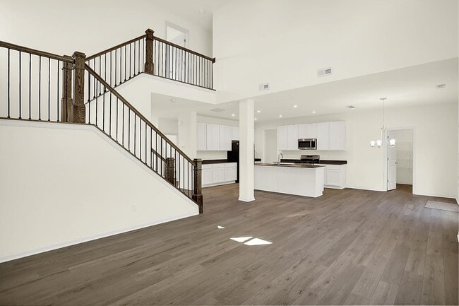 7104 Jackson Dr, Cumberland, IN 46229 - photo 5