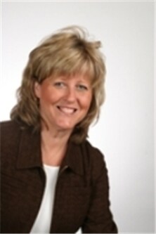 Lora Bullert