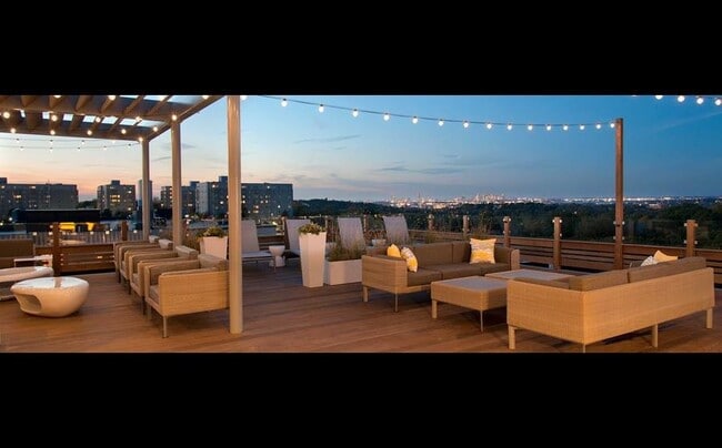 229 Quarry St unit 2-2119, Quincy, MA 02169 - photo 3