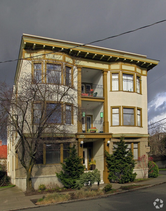 1068 E Thomas St, Seattle, WA 98102