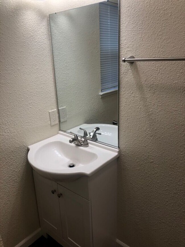 4 Lanterns, Chico, CA 95926 - photo 6