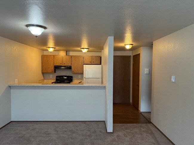 Spencer House, Seattle, WA 98133 - photo 4