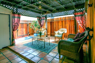 12 S Venice Blvd Unit 12, Venice, CA 90291