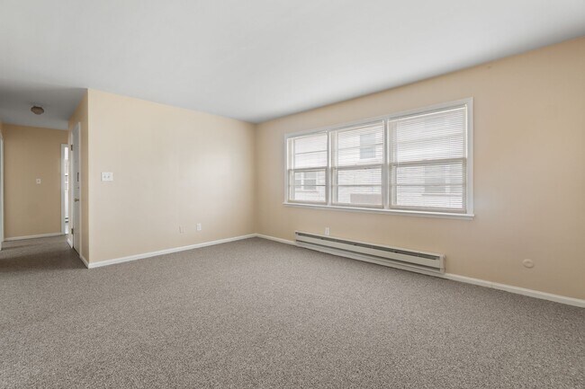 208 N Park St unit 2, East Orange, NJ 07017 - photo 6