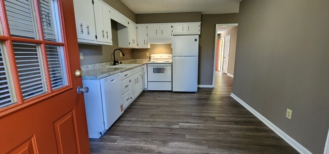 Cloverland-Denson-Kitchen