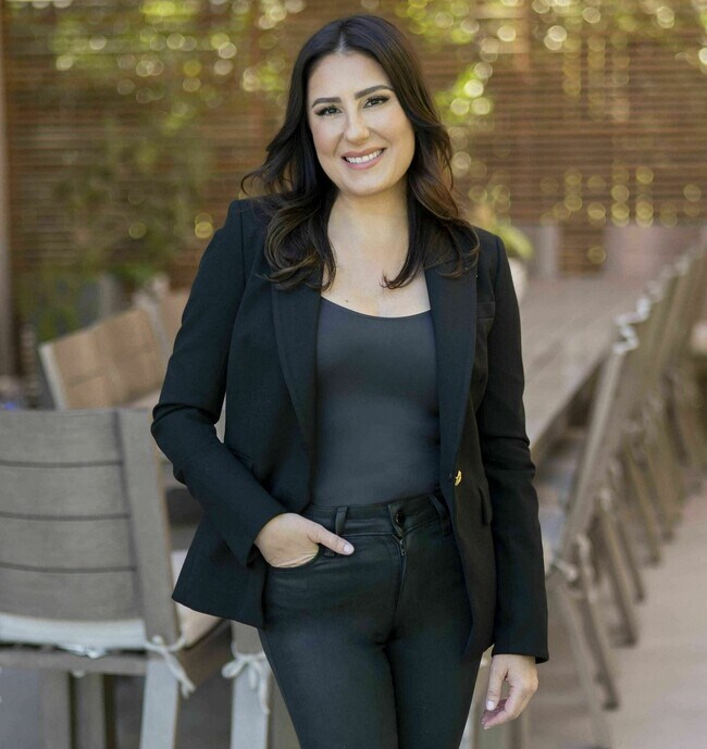 Agent Photo