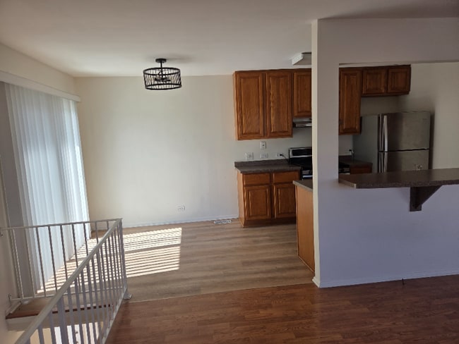 724 Whitesail Dr, Schaumburg, IL 60194 - photo 6